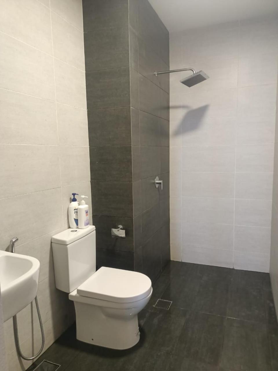 อพาร์ตเมนต์ 2 ห้องนอน 1 ห้องน้ำส่วนตัว ขนาด 69 ตร.ม. – โกตาบารู เซ็นเตอร์ Aparthotel ห้อง รูปภาพ